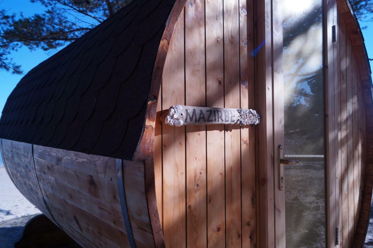 Kempings Saulesmajas Kolka Buitenkant foto
