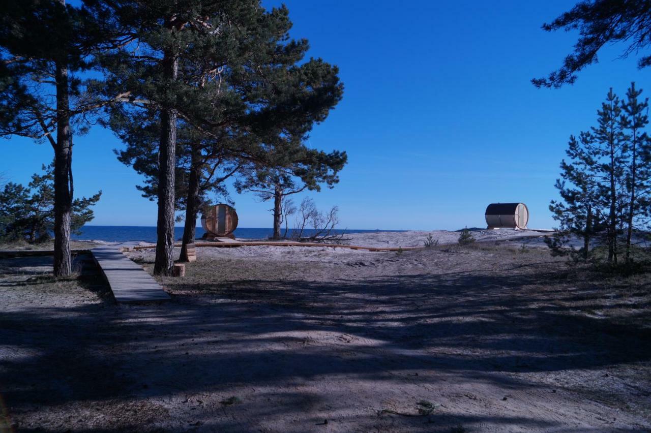 Kempings Saulesmajas Kolka Buitenkant foto