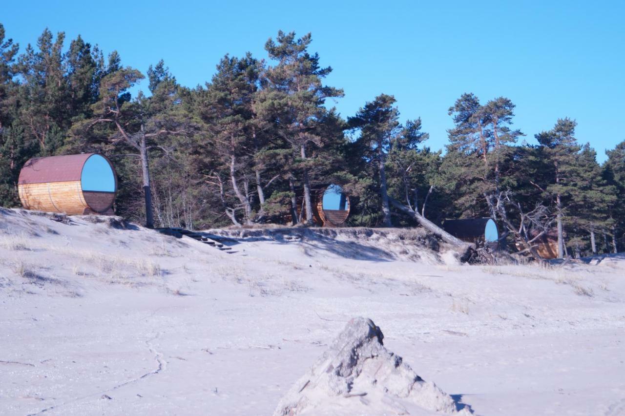 Kempings Saulesmajas Kolka Buitenkant foto