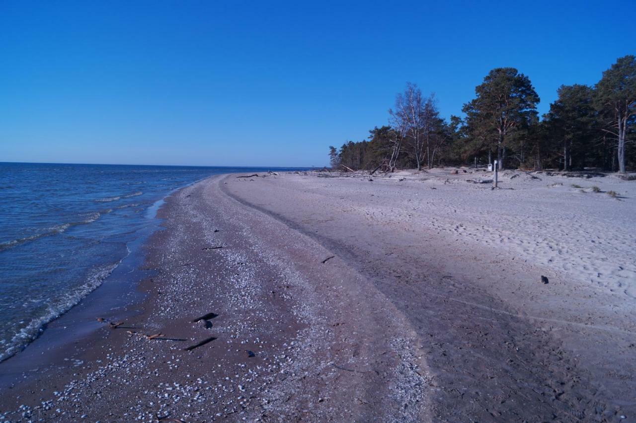 Kempings Saulesmajas Kolka Buitenkant foto