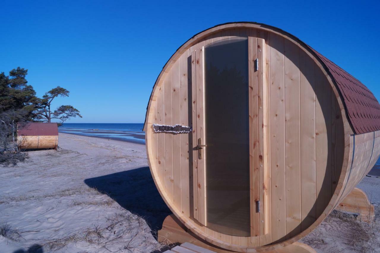 Kempings Saulesmajas Kolka Buitenkant foto