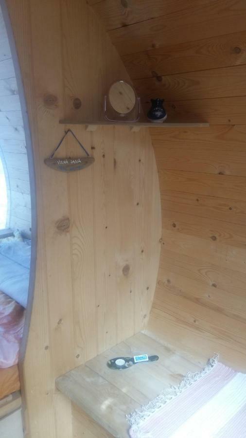 Kempings Saulesmajas Kolka Buitenkant foto