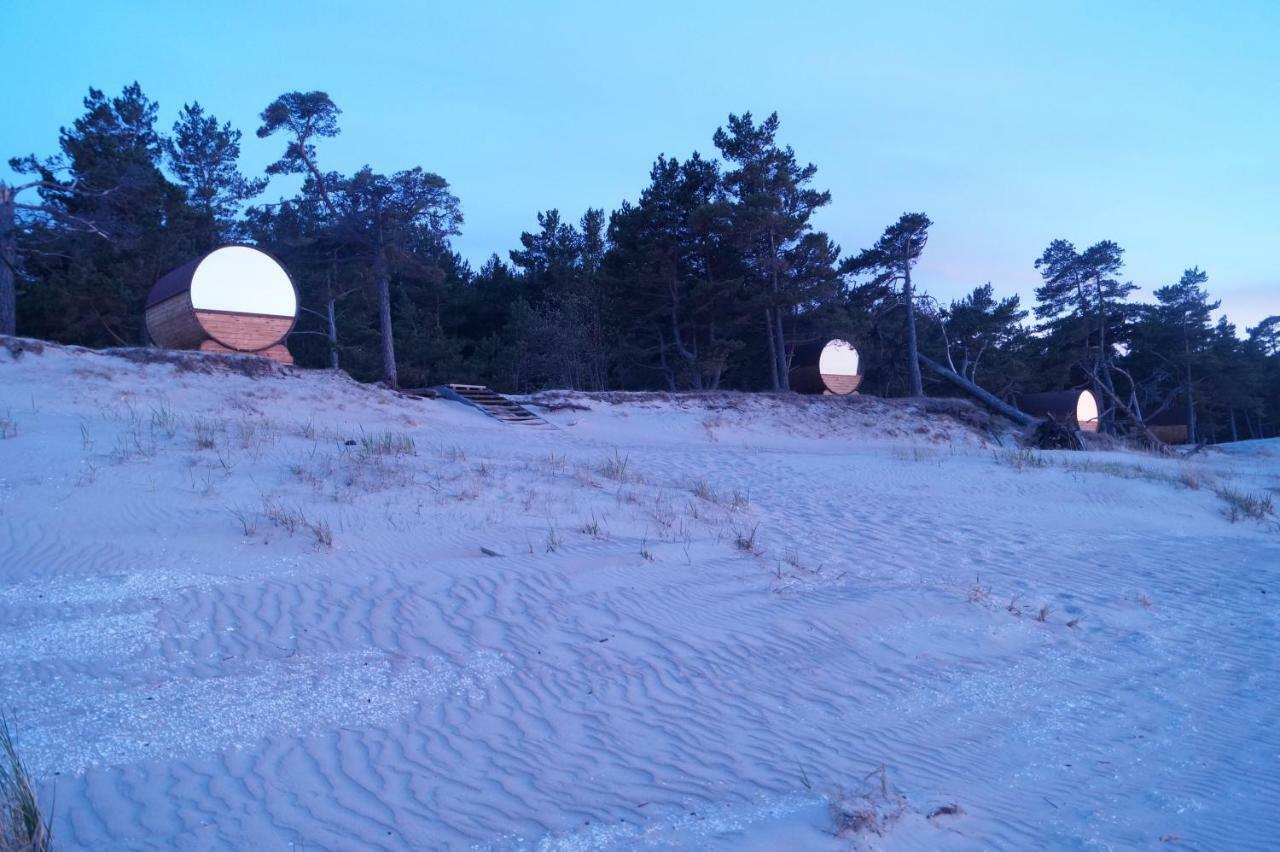 Kempings Saulesmajas Kolka Buitenkant foto