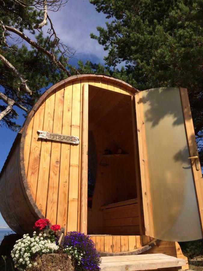 Kempings Saulesmajas Kolka Buitenkant foto